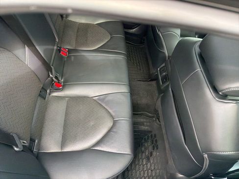 Used 2022 Toyota Camry XLE image 5