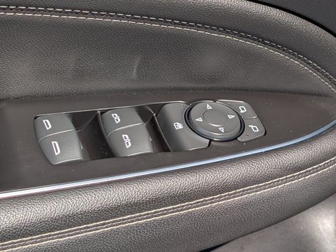 Used 2018 Buick Regal Essence w/ Driver Confidence Package #1 AWD/4WD image 20