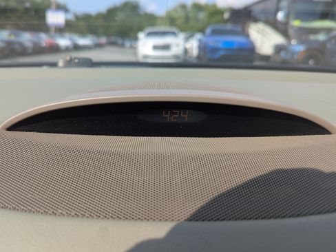 Used 2009 Mercedes-Benz SL 550 2dr Roadster 5.5L V8 image 19