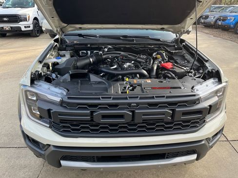 New 2025 Ford Ranger Raptor image 13