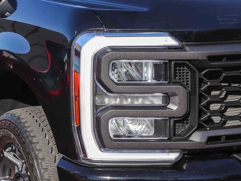 Used 2024 Ford F250 Lariat w/ Lariat Ultimate Package image 5