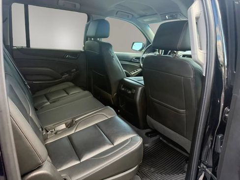 Used 2019 Chevrolet Suburban LT AWD/4WD image 42