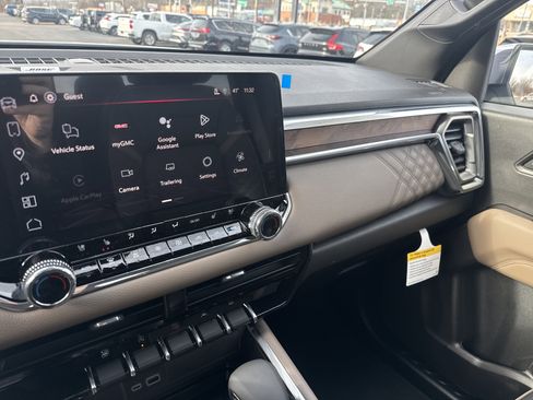 New 2026 GMC Canyon Denali image 22