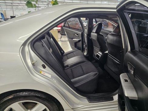 Used 2014 Toyota Camry SE image 30