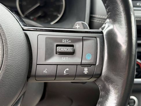 Used 2023 Nissan Rogue SV w/ SV Premium B Package AWD/4WD image 21