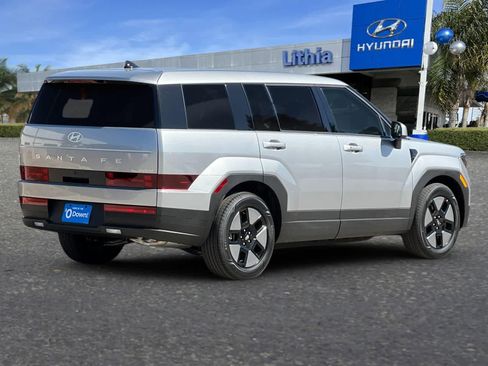 New 2026 Hyundai Santa Fe SE image 2