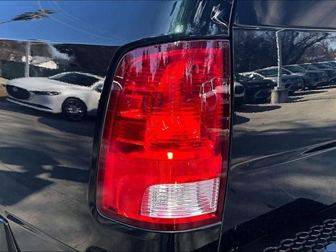 Used 2016 RAM 2500 Tradesman w/ Chrome Appearance Group image 29