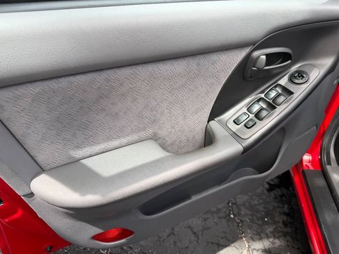 Used 2005 Hyundai Elantra GLS FWD image 5