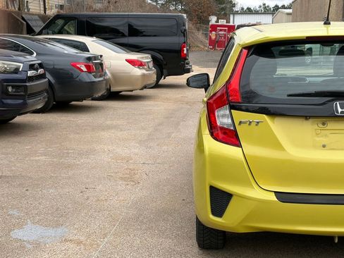 Used 2015 Honda Fit LX image 20