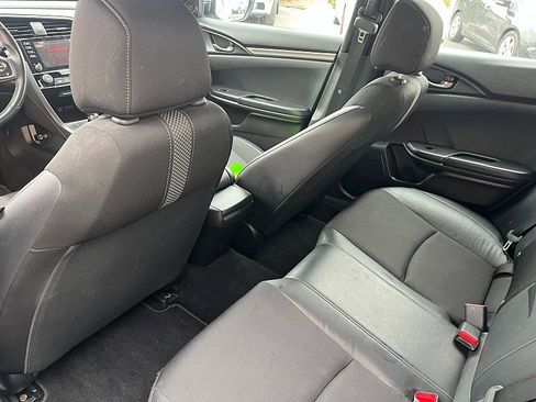 Used 2021 Honda Civic Sport image 17