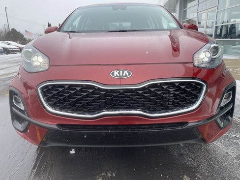 Used 2022 Kia Sportage LX image 6