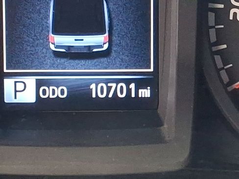 Used 2021 Toyota Tacoma SR image 13