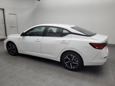 Used 2024 Nissan Sentra SV FWD image 3