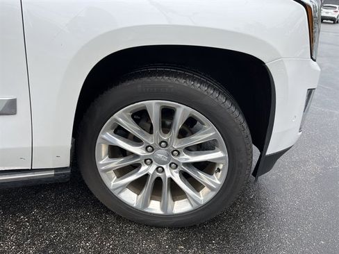Used 2020 Cadillac Escalade Premium Luxury AWD/4WD image 4