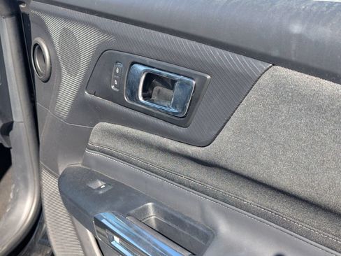 Used 2025 Ford Mustang Coupe RWD image 37