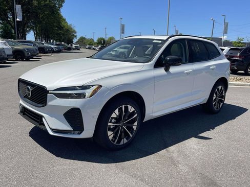 New 2026 Volvo XC60 B5 Ultra w/ Protection Package Premier AWD/4WD image 3