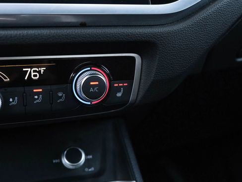 Used 2022 Audi Q3 2.0T Premium Plus w/ Premium Plus Package image 40