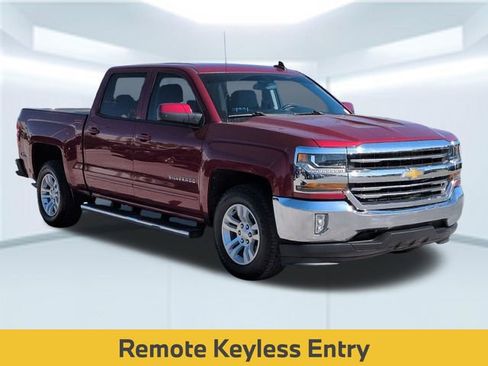 Used 2018 Chevrolet Silverado 1500 LT w/ All Star Edition image 4