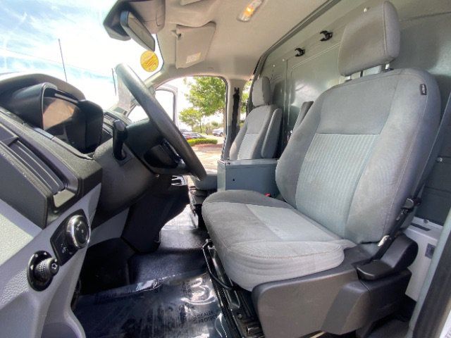 Used 2018 Ford Transit 250 148 Low Roof RWD image 4