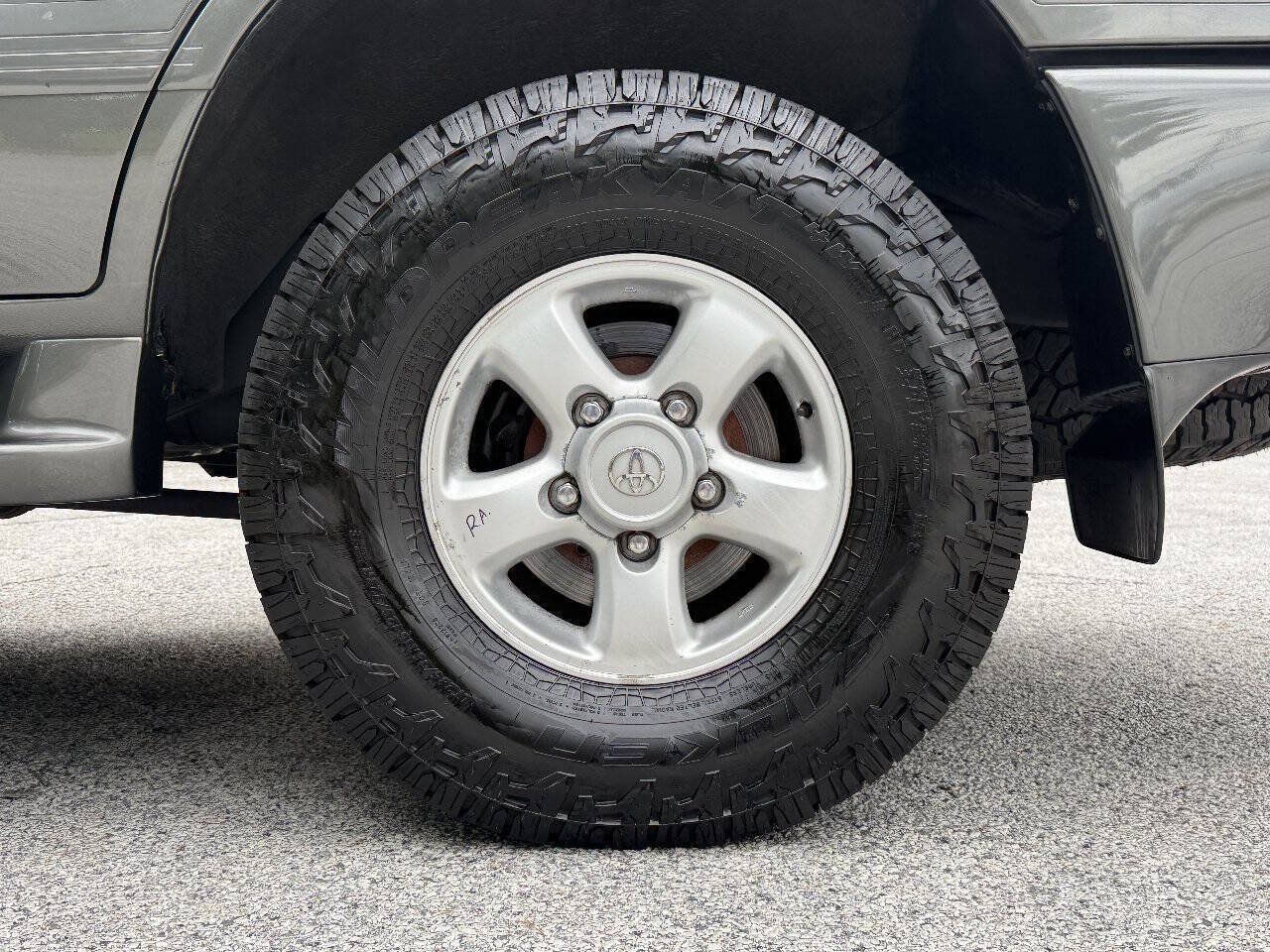 Used 2000 Toyota Land Cruiser AWD/4WD image 45