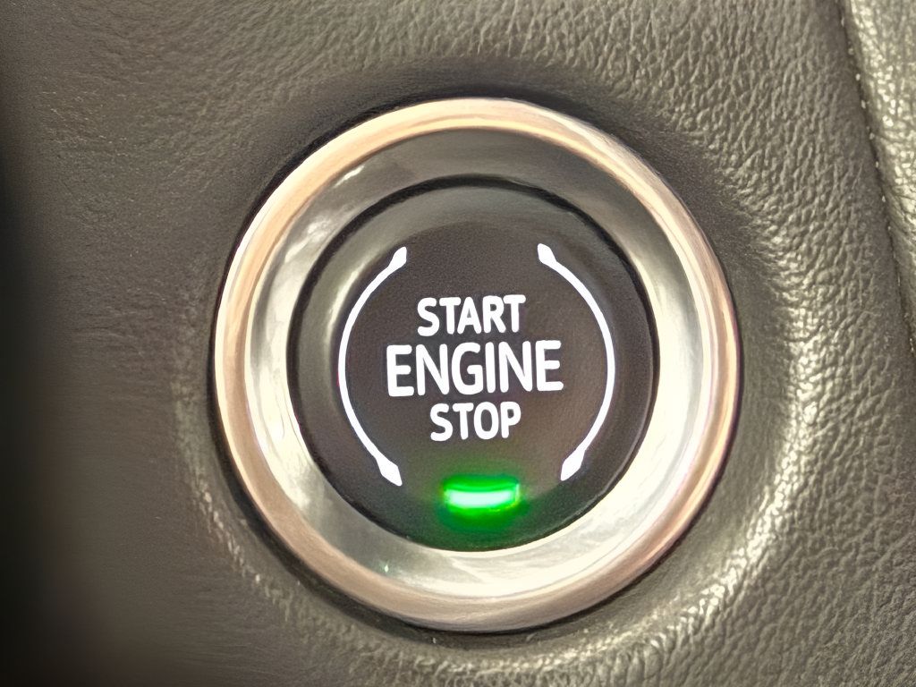 Used 2024 GMC Yukon SLT AWD/4WD image 25