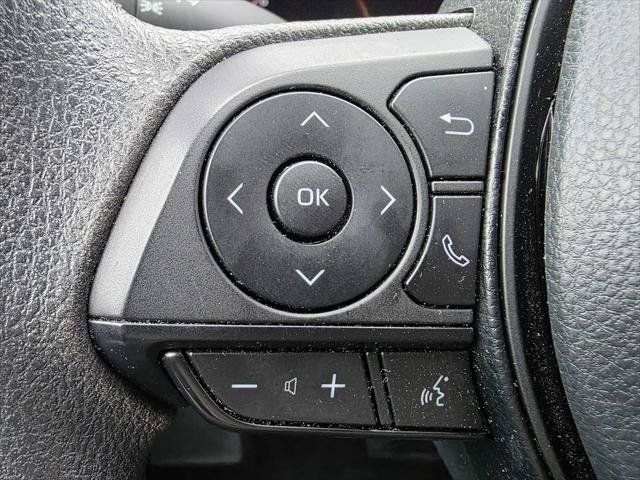Used 2025 Toyota RAV4 XLE AWD/4WD image 30