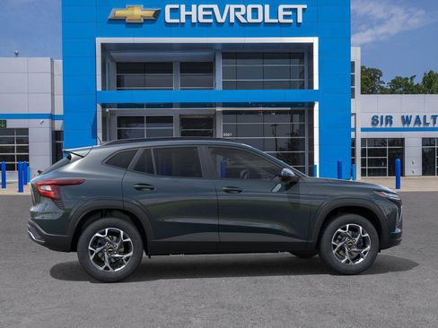 New 2026 Chevrolet Trax LT image 5