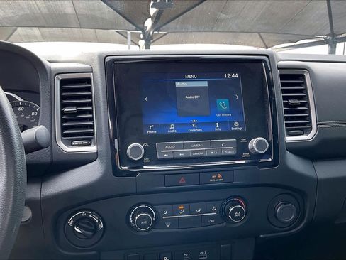 Used 2022 Nissan Frontier SV w/ Technology Package image 28