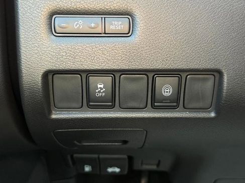 Certified 2024 Nissan Murano SV w/ SV Midnight Edition Package image 26