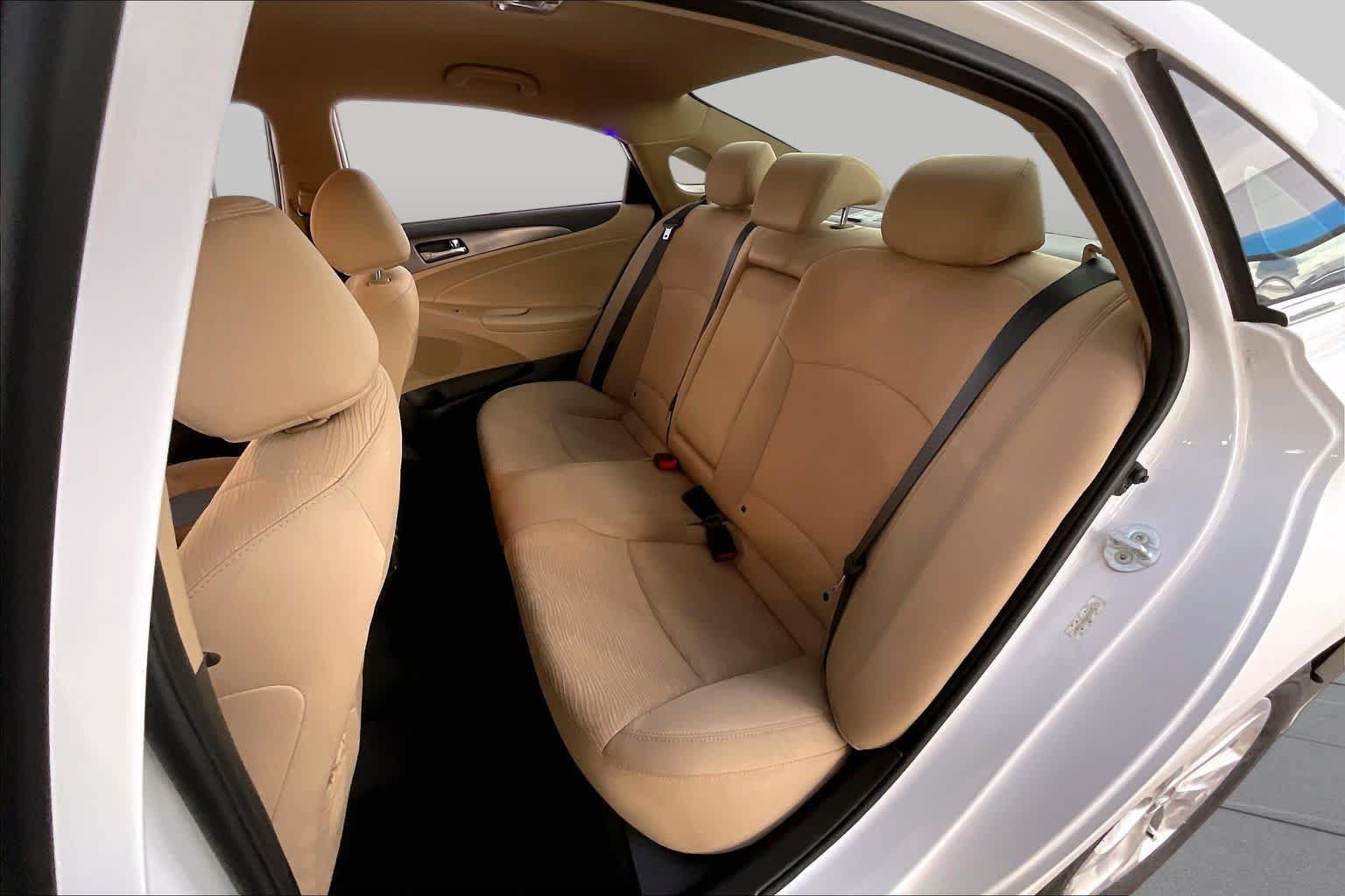 Used 2013 Hyundai Sonata Hybrid FWD image 19