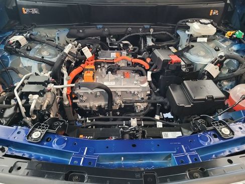 Certified 2026 Cadillac Vistiq Sport AWD/4WD image 27