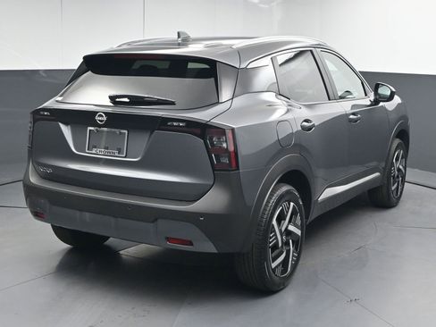 Used 2025 Nissan Kicks SV w/ SV Premium Package image 7