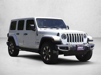 Used 2018 Jeep Wrangler Unlimited Sahara AWD/4WD video 3
