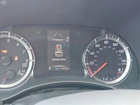 Used 2021 Toyota Highlander LE image 7