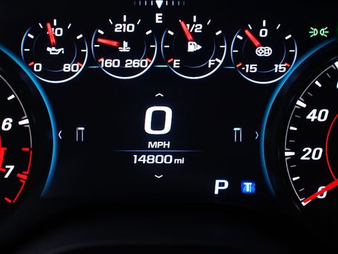 Used 2018 Chevrolet Camaro ZL1 image 32