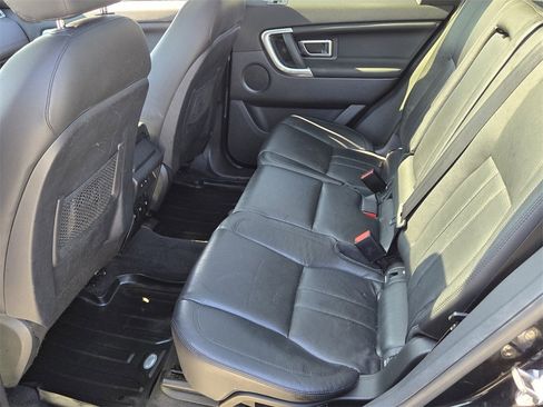 Used 2016 Land Rover Discovery Sport HSE image 12