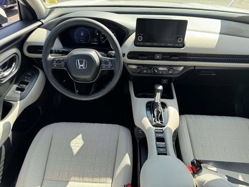 Certified 2024 Honda HR-V LX image 11