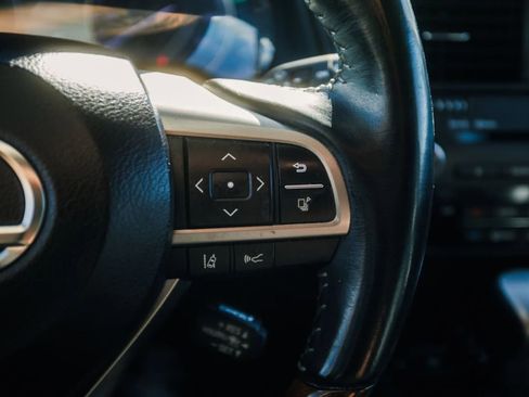 Used 2018 Lexus RX 450h AWD image 36