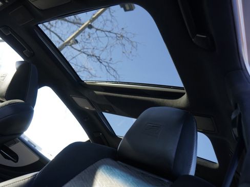 Used 2018 Lexus LS 500 F Sport image 27