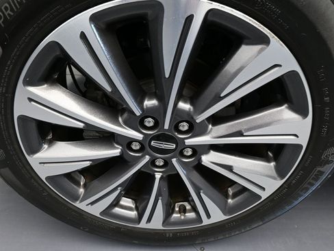 Used 2022 Lincoln Corsair Reserve image 47