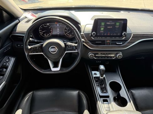 Used 2019 Nissan Altima 2.5 Platinum image 14