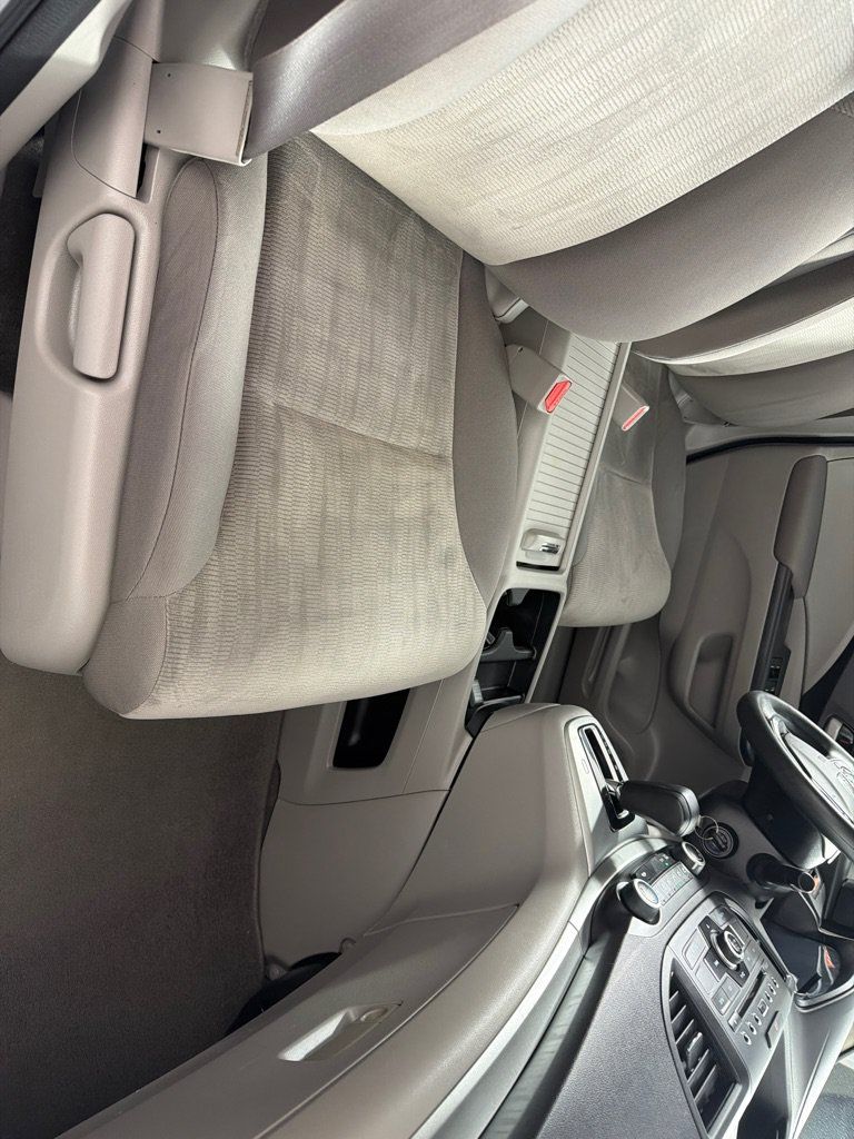 Used 2012 Honda CR-V LX image 23