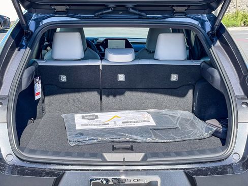 New 2026 Lexus UX 300h FWD image 11