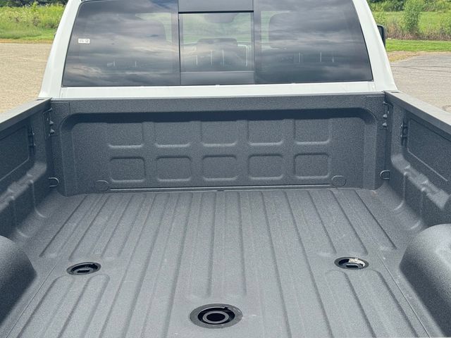 New 2027 RAM 3500 Big Horn AWD/4WD image 18