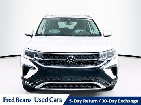 Used 2023 Volkswagen Taos SEL AWD/4WD image 2
