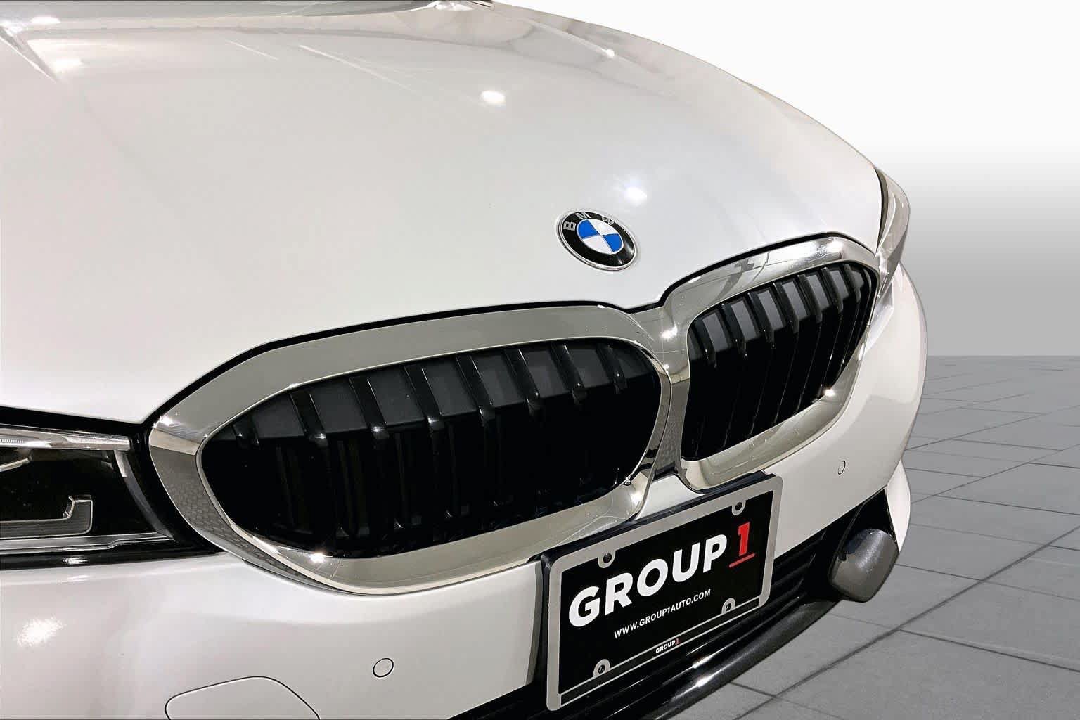 Used 2022 BMW 330i xDrive Sedan w/ Driving Assistance Package AWD/4WD image 31