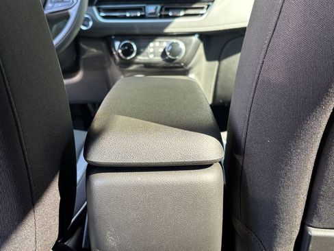 Used 2025 Chevrolet TrailBlazer LT image 23