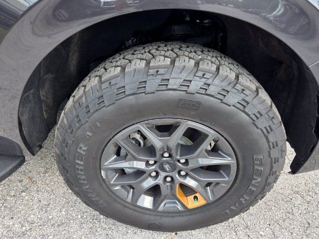 Used 2025 Ford Expedition Tremor AWD/4WD image 8