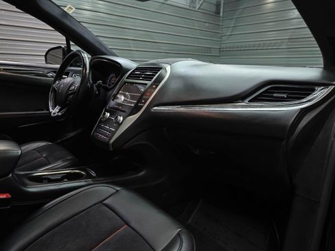 Used 2019 Lincoln MKC Black Label AWD/4WD image 12