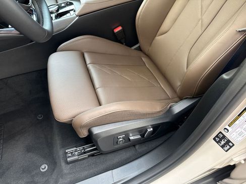 Used 2026 BMW X3 xDrive30 w/ Premium Package image 12